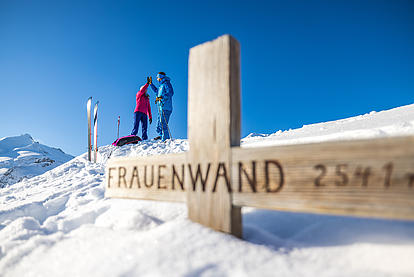 Frauenwand Gipfelkreuz in den Tuxer Alpen
